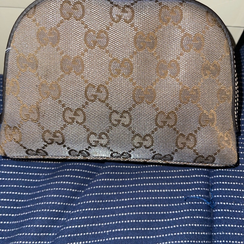 Gucci Metallic Gold and Silver Cosmetic Case - Picture 8 of 12